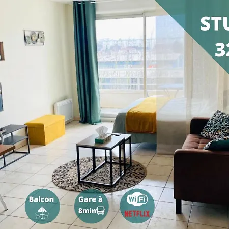 Spacieux Studio Sans Vis A Vis Apartment *
